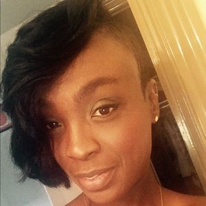 Meet your Posher, Suemoy